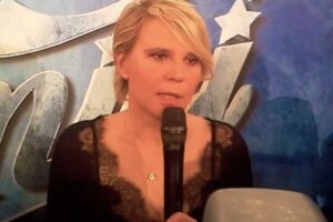 Maria De Filippi, conduttrice di Amici.