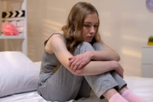 Ragazza triste